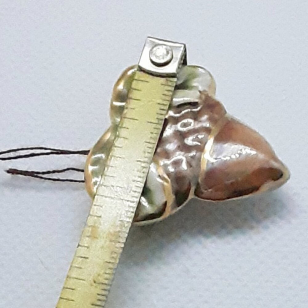 Nature Nut ...  NEW Collectable 22kt gold trimmed acorn pin - Picture 4 of 11